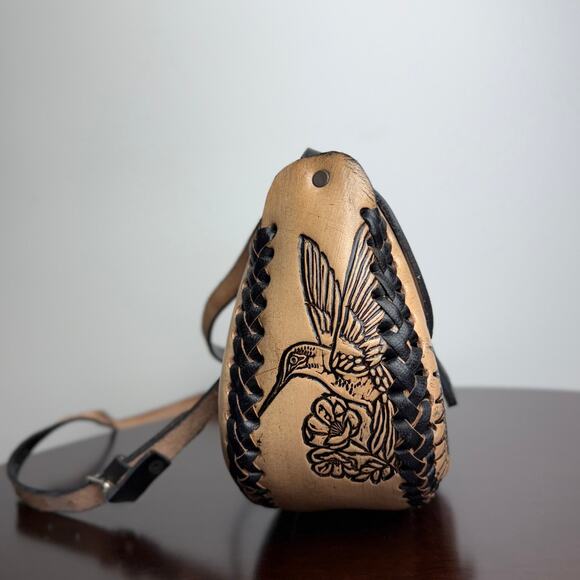 J831 - Mexican Hummingbird Hand Tooled Leather Purse - Picture 3 of 13